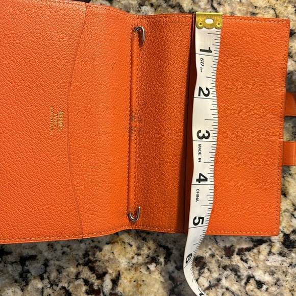 Hermes agenda notebook *no paper insert - Picture 6 of 6